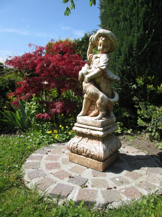 B&B Elbahof, Goed En Goedkoop! Hem Exterior foto
